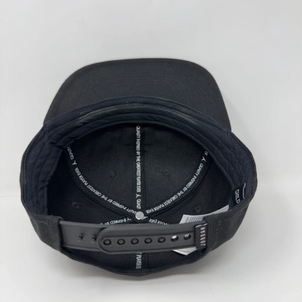Jordan Child Black Snapback Hat Red Jumpman Logo Flat‎ Brim 617845-023